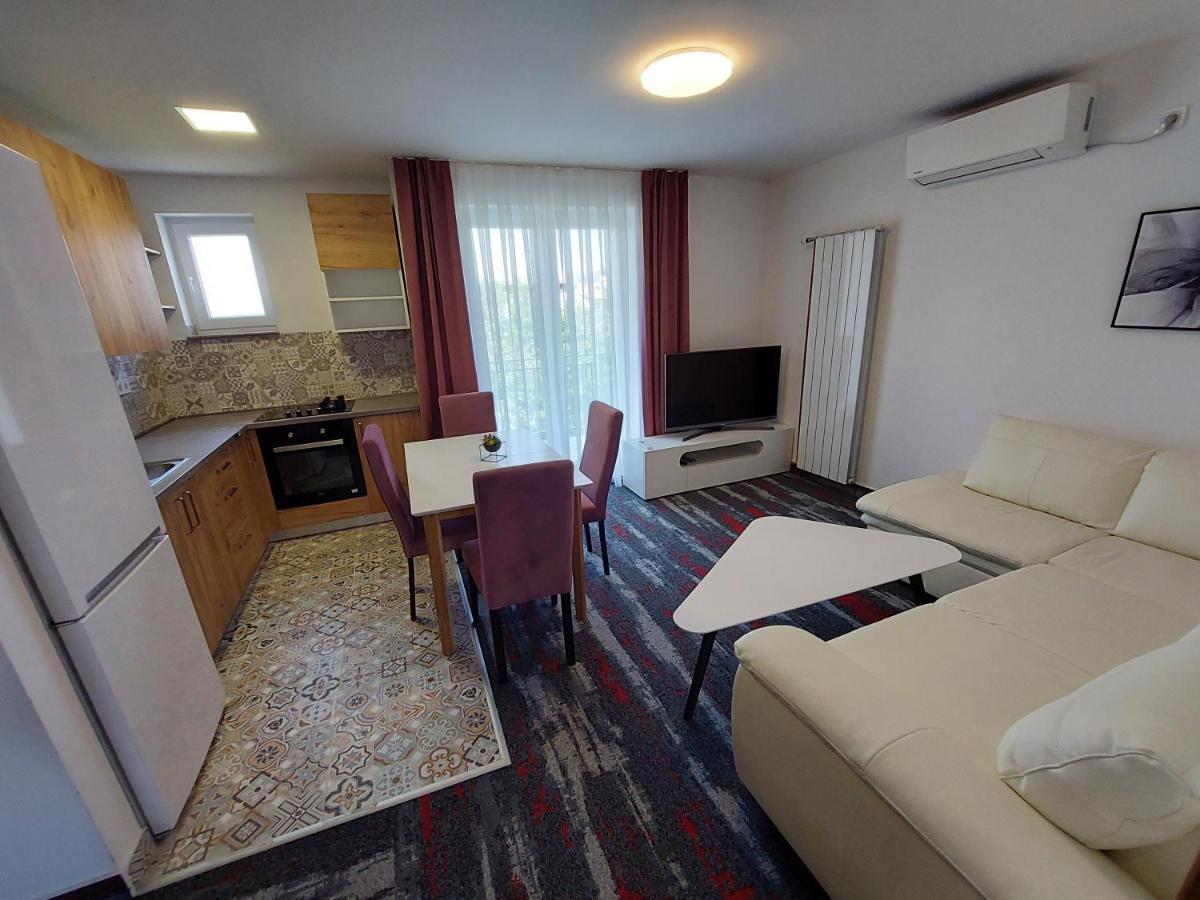 Mb Apartmani SJJ Exteriör bild